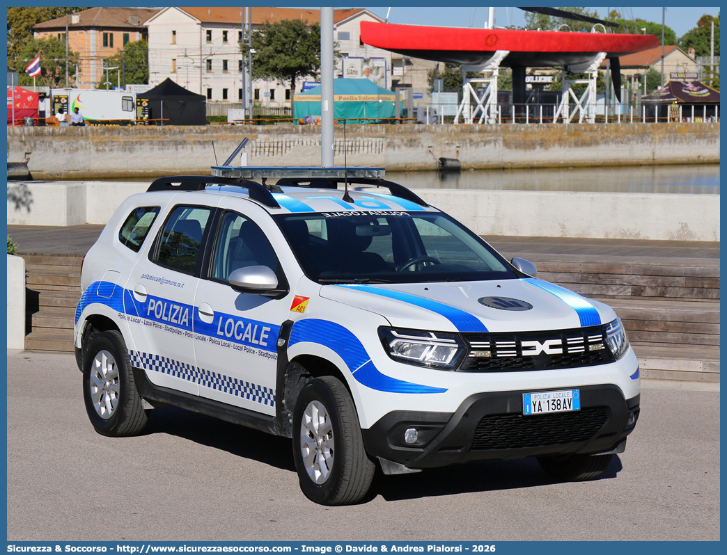 Polizia Locale YA138AV
Polizia Locale
Comune di Ravenna
Dacia Duster II serie restyling
Allestitore Focaccia Group S.r.l.
Parole chiave: Polizia;Locale;Municipale;Ravenna;Dacia;Duster;Focaccia;YA138AV;YA 138 AV
