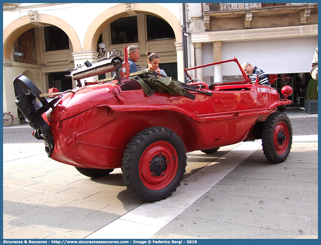 VF 4368
Corpo Nazionale Vigili del Fuoco
Veicoli per Interventi in Ambiente Ostile
Volkswagen Type 166 Shwimmwagen
Parole chiave: VVF;V.V.F.;Corpo;Nazionale;Vigili;del;Fuoco;Ambiente;Ostile;Volkswagen;Type;166;Shwimmwagen