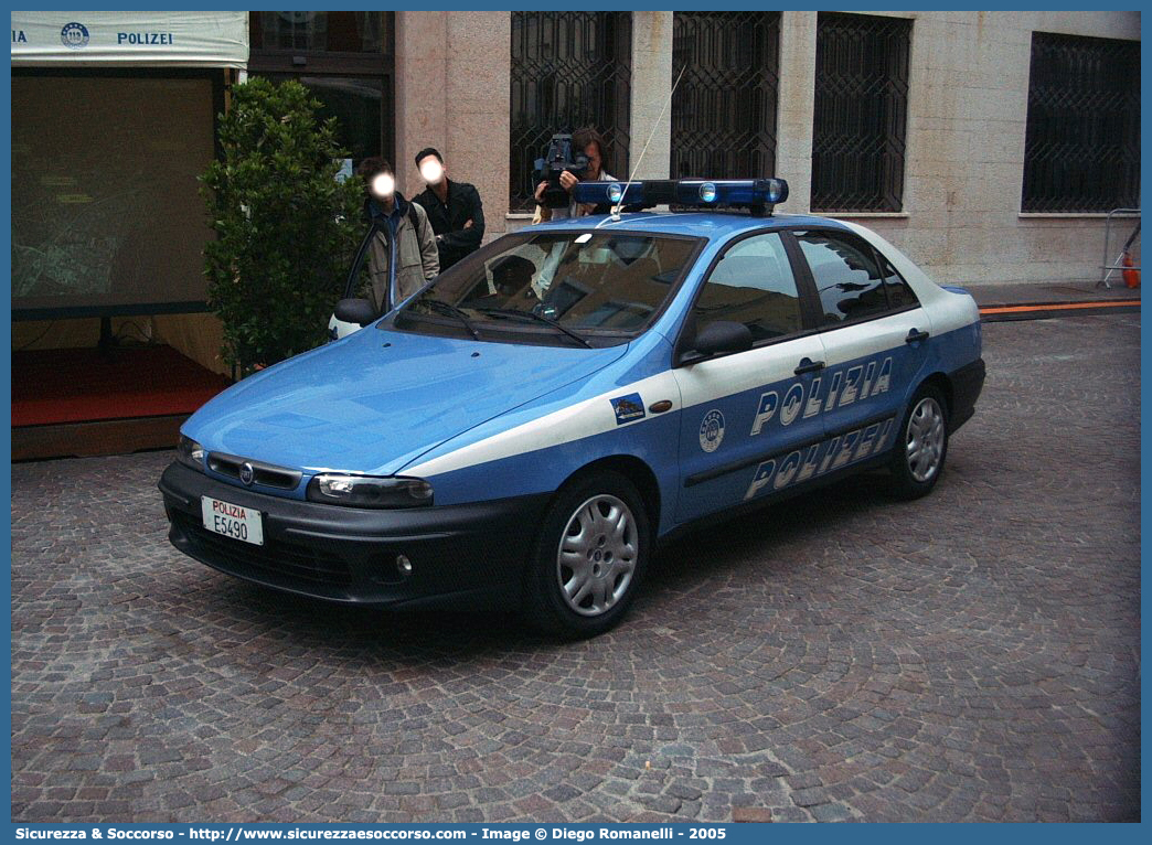 Polizia E5490
Polizia di Stato
Questura di Bolzano
Squadra Volante
Fiat Marea
Parole chiave: PS;P.S.;Polizia;di;Stato;Squadra;Volante;Questura;Bolzano;Fiat;Marea