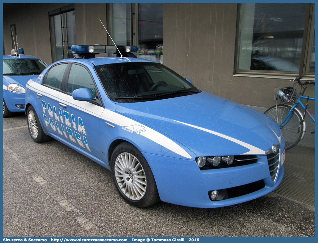 Polizia F6161
Polizia di Stato 
Questura di Bolzano
Squadra Volante
Alfa Romeo 159
Parole chiave: PS;P.S.;Polizia;di;Stato;Squadra;Volante;Alfa;Romeo;159